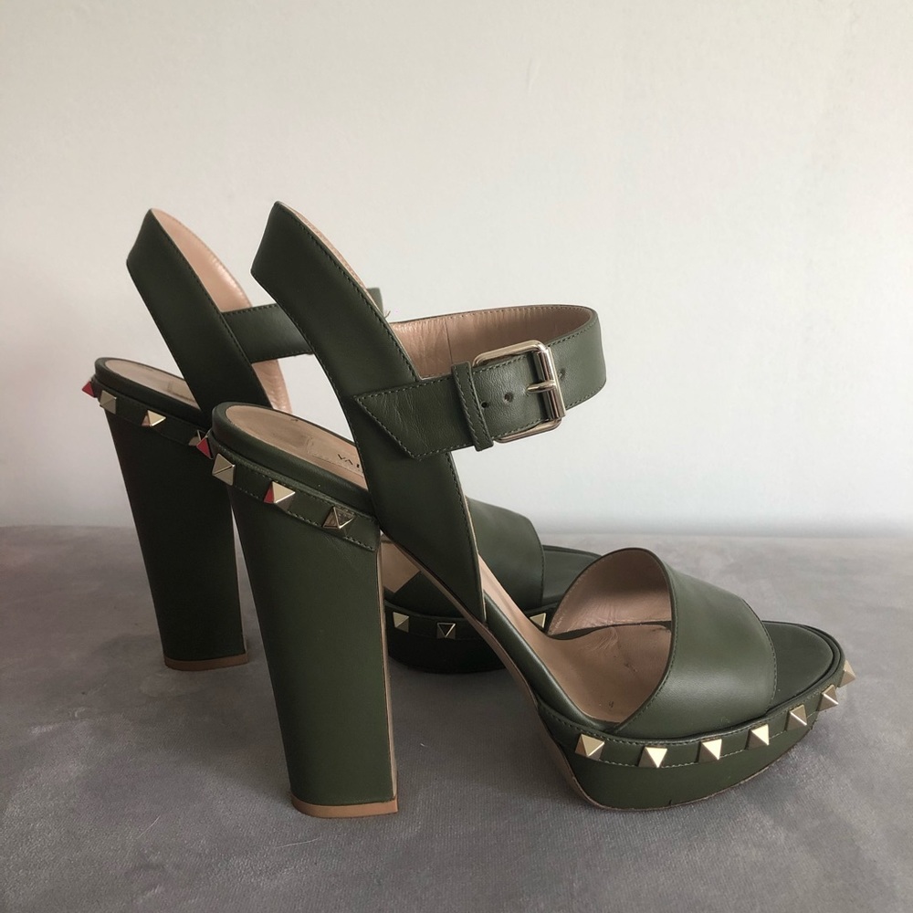 Authentic Valentino platform sandals - Picture 2 of 4